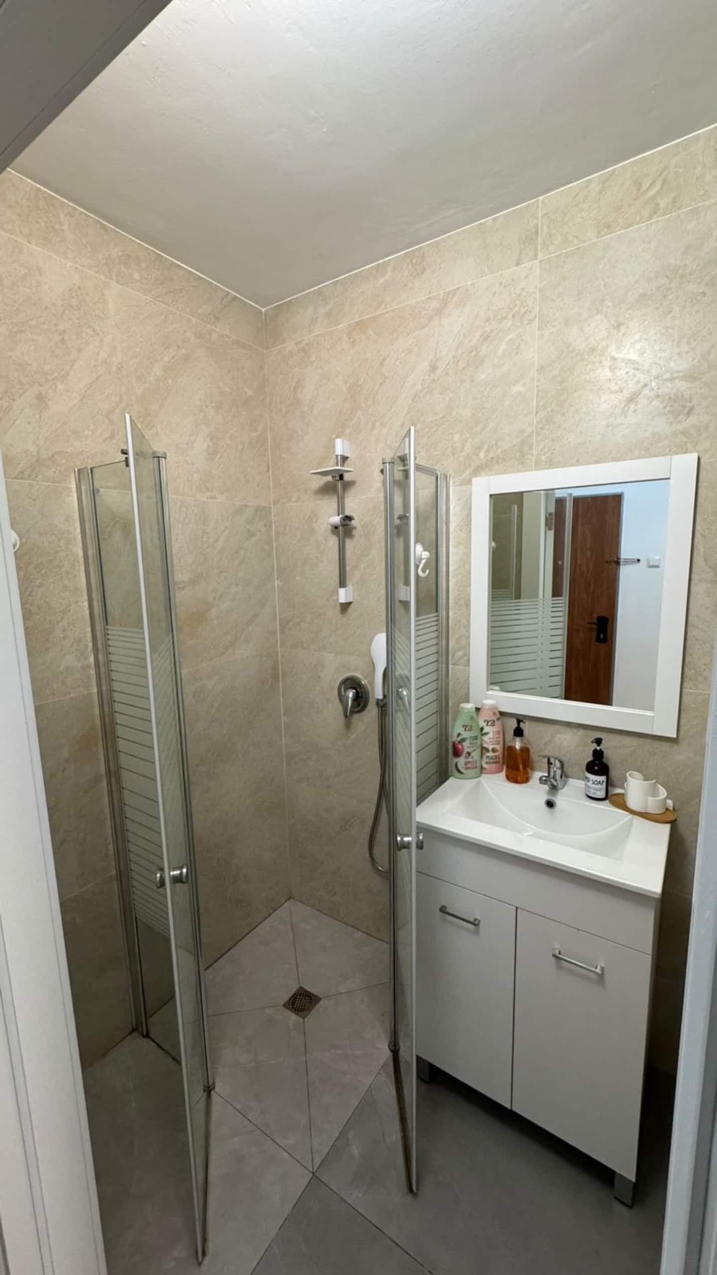Two-Bedroom near the Beach — Nahariya — 5