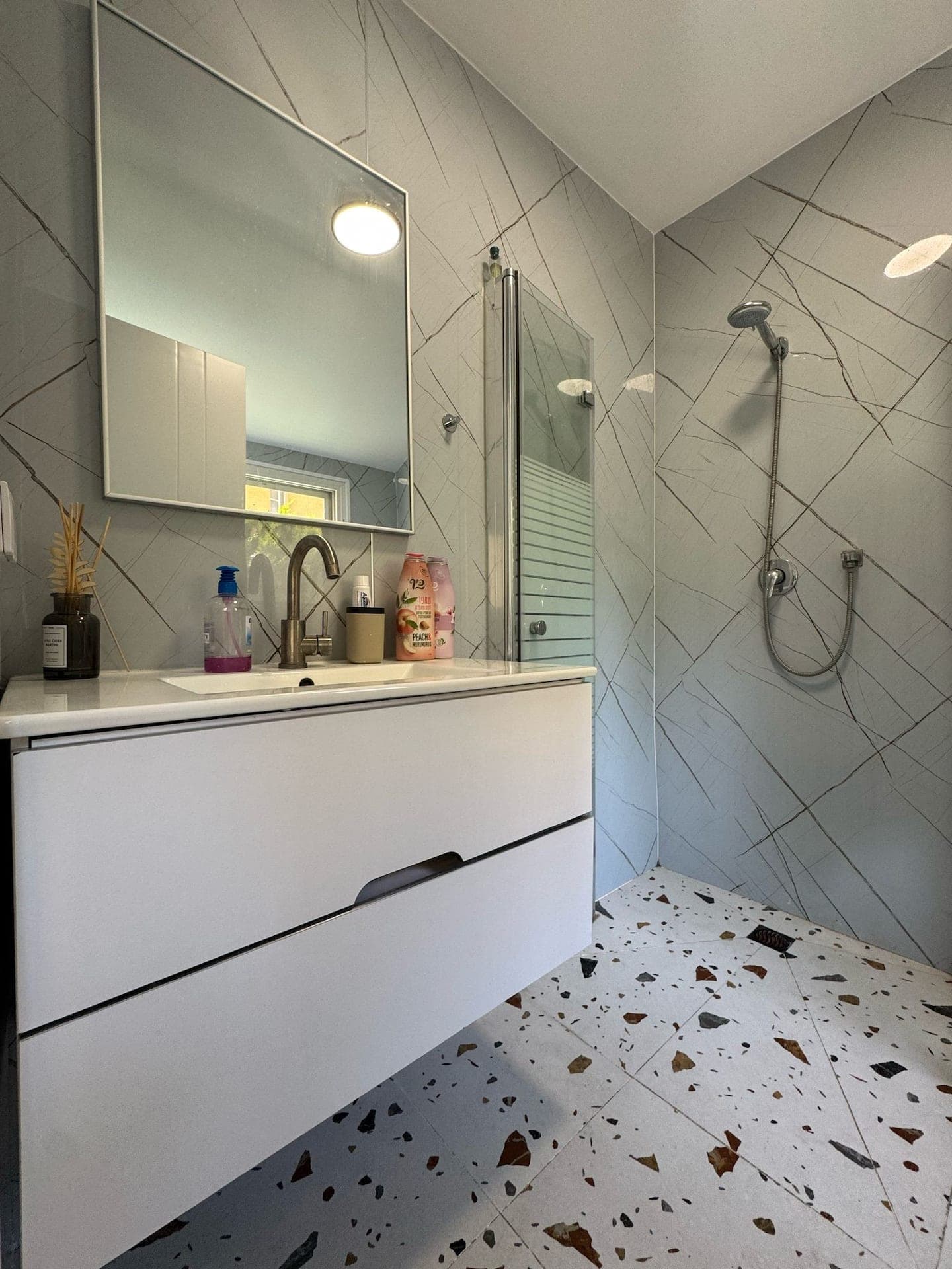 Modern Two-Bedroom — Nahariya — 7